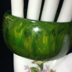 1930s BAKELITE Antique Statement Bangle Greens Marble EX! 🎉HP!